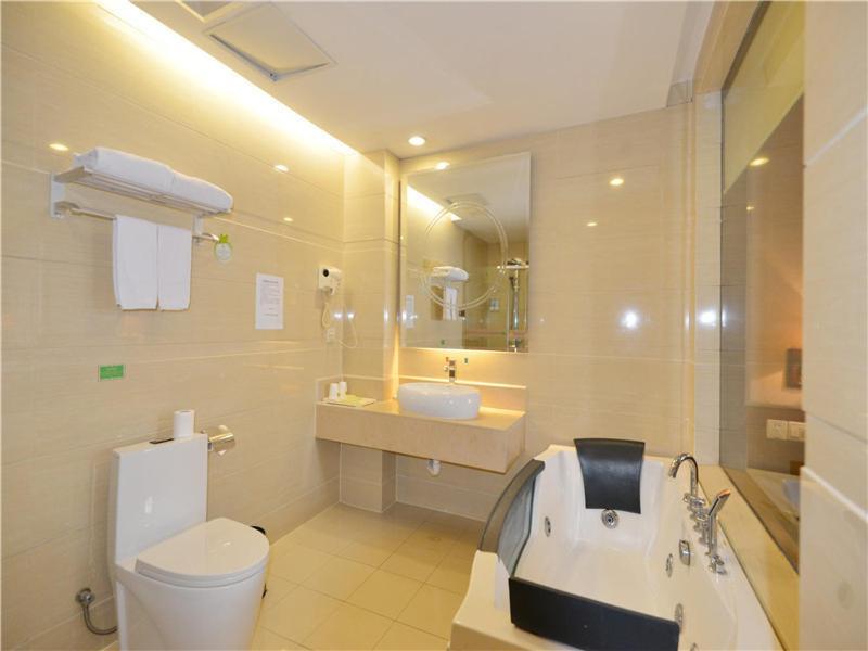 Vienna International Hotel Shanghai Pudong New District Caolu Exteriör bild